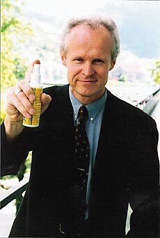 Den beste malariaprofylaksen er &aring; holde moskitoene unna n&aring;r man er p&aring; sydlige breddegrader, sier P&aring;l Voltersvik. Foto T&hellip;