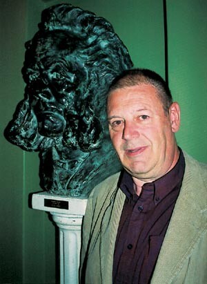 Torbjørn Vatnaland har gode kontakter på Ibsenmuseet og inviterte Tidsskriftet til en formiddag i forfatterens leilighet i…