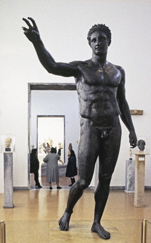 Figur 1  Epheb fra Antikythera. 4. århundre f.Kr. Nasjonalmuseet for arkeologi, Athen. Foto Miguel Ángel Muñoz,Pixtal/GV…