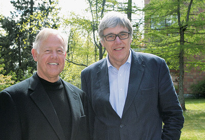 Edvard Hill (t.v.) og Michael Wilks var strålende fornøyd med å være invitert til landsstyremøtet. Foto Lise B. Johannessen