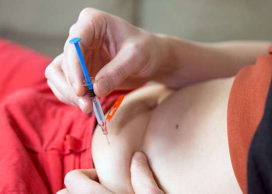 Blodfortynnende medisin kan settes med sprøyte. Illustrasjonsfoto: Thinkstock