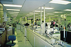  Figur 4    Utsnitt av transportbåndet fra kjernelaboratoriet ved Department of Pathology and Laboratory Medicine, Hospital…