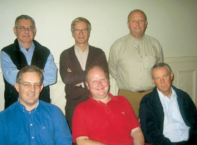 Styret (2001 – 2003): (foran f.v.) Vilhelm Koefoed, Jan Sommerfelt-Pettersen og Johan Foss. (Bak f.v.) Jon Christensen, Leif…