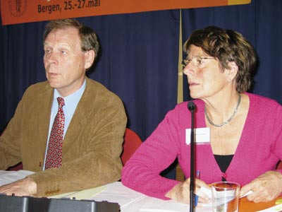 Bjørn Martin Aasen og Wenche Frogn Sellæg loset møtet sikkert og profesjonelt i havn. Foto Lise B. Johannessen