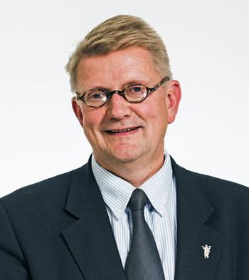Geir Riise viser til at den nye avtalen sikrer at de fleste totalt sett vil oppnå besparelser. Foto Thomas Barstad Eckhoff