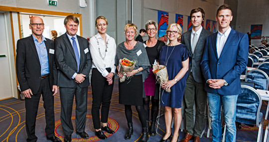 Glade prisvinnere med president og visepresident. Fra v. Odd Jarl Kvamme, visepresident Jon Helle, president Hege Gjessing,&hellip;