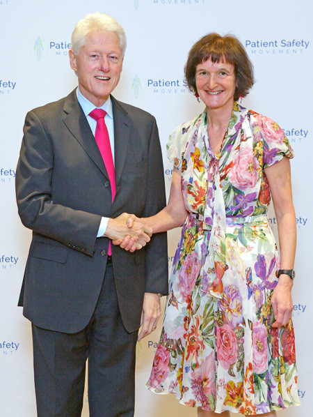 PRESIDENTMØTE: Jannicke Mellin-Olsen møtte USAs tidligere president Bill Clinton på konferansen Patient Safety Summit i…