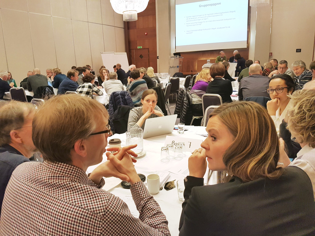 NYE TIDER: Rammene for den nye spesialistutdanningen for leger begynner å bli klare. Her diskuteres den nye ordningen på…