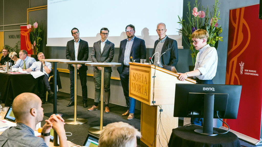 DEN NORSKE MODELLEN UNDER LUPEN: Arnt Olaf Storeng (t.v), Vetle Høivang, Pål Molander og Jan Fredrik Andresen fikk mange…