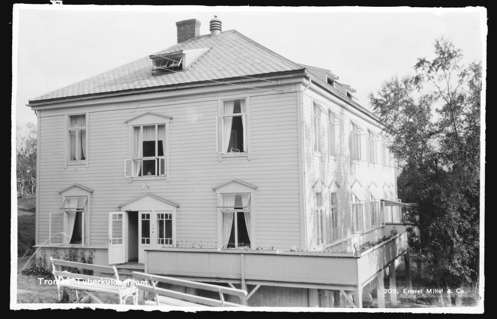 Tromsø Tuberkulosehjem, et av flere tuberkulosesykehus i fylket i den perioden. Foto: Mittet & Co/Nasjonalbiblioteket.no