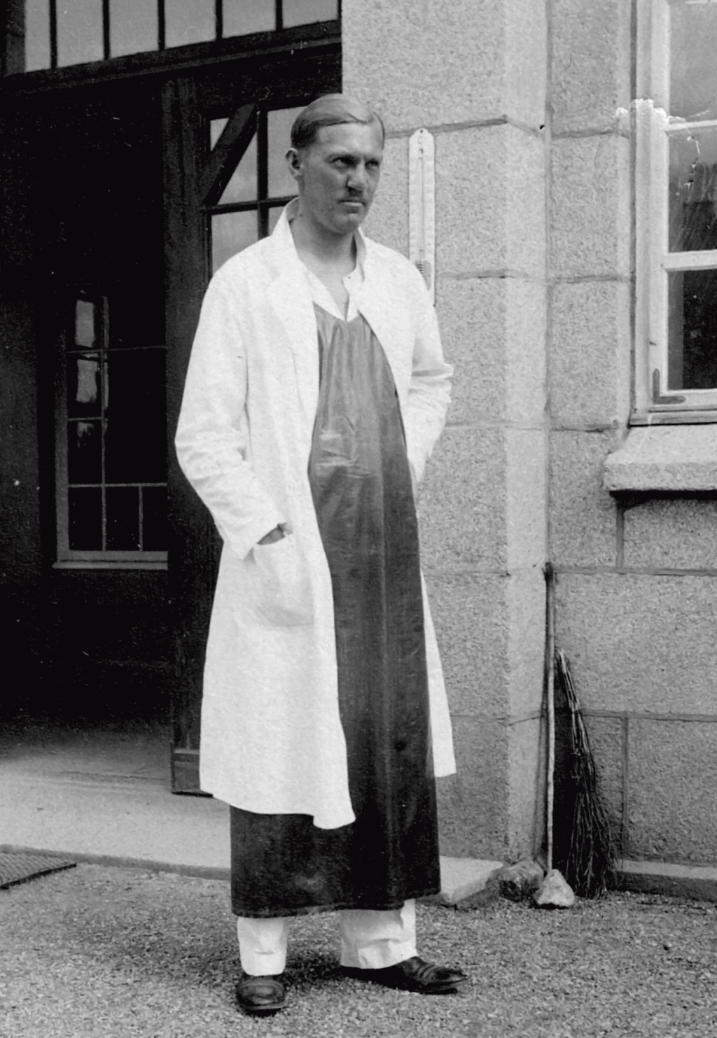 Figure 2 Dr Roar Strøm in work attire, unknown time and place. The copyright of the photograph is considered to have expired.
