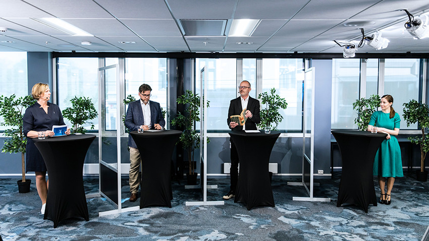 INNLEDERE OG ORDSTYRER: Anne-Karin Rime (fra venstre), Nils Kristian Klev, Are Brean og Kristin Utne. Foto: Thomas B&hellip;