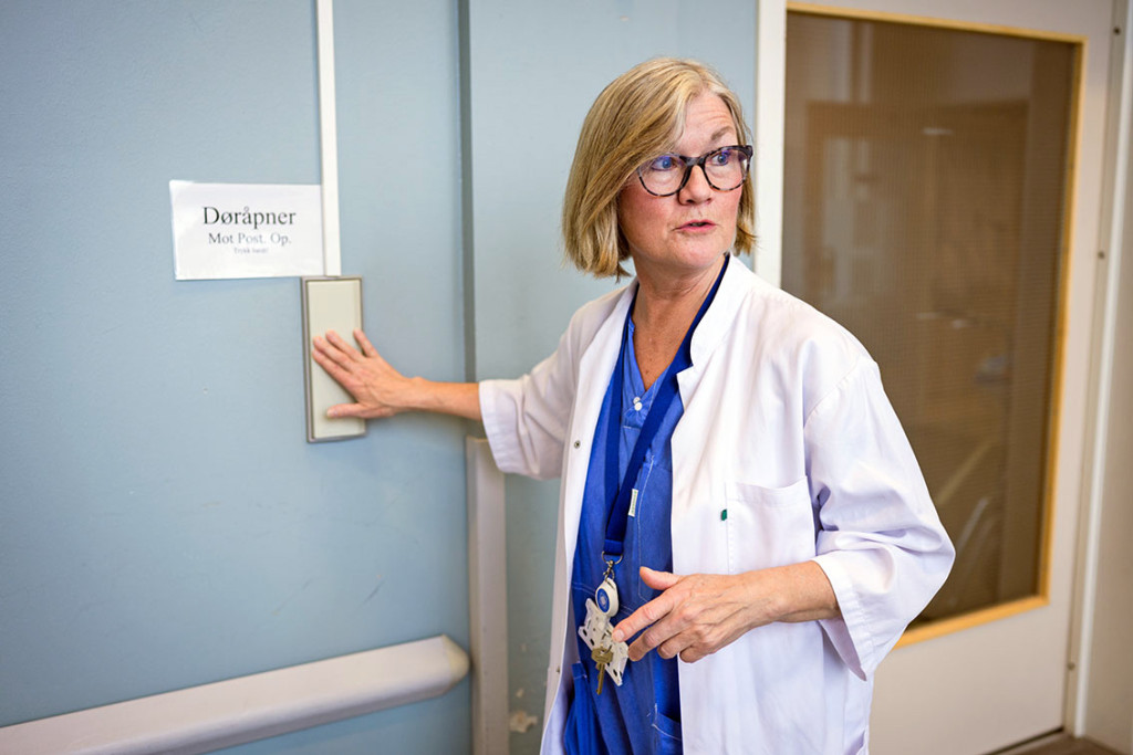 Vaktene som anestesioverlege byr på mange oppgaver i ulike avdelinger på sykehuset, blant annet på akuttmottak, kirurgiske…