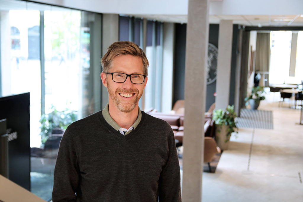 PASIENTRETTET ARBEID: - God kontinuitet er noe av det som virkelig er bra med avtalespesialistordningen. Pasienten treffer&hellip;