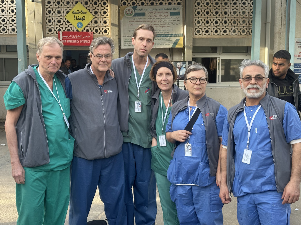Teamet som jobbet ved European Gaza Hospital. Fra venstre: Kirurg Erik Fosse, ortoped Geir Stray Andreassen, ortoped Thor…