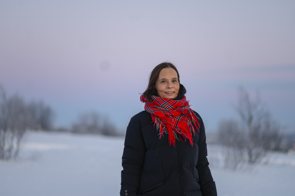 HELHETLIG: &ndash; Hvis man skal forst&aring; det samiske, m&aring; man skj&oslash;nne alt fra bunnen av. Foto: &Aacute;nne K&aacute;tj&aacute; Gaup