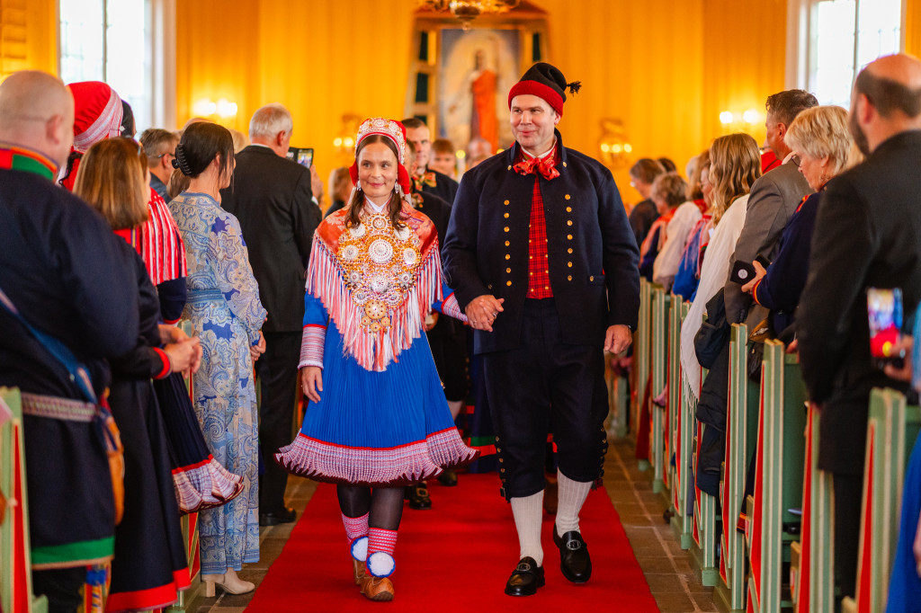 ENDELIG BRYLLUP: &ndash; Vi hadde &laquo;bare&raquo; 300 gjester. Foto: &Aacute;nne K&aacute;tj&aacute; Gaup