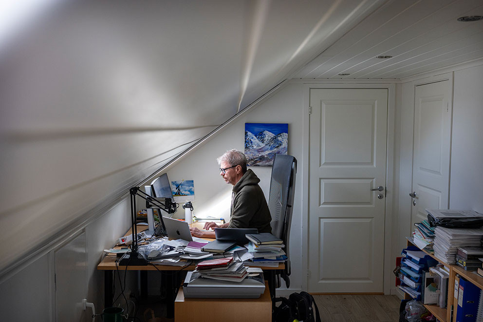 SKREV DOKTORGRADEN P&Aring; LOFTET HJEMME: Slik kunne Per Kristian b&aring;de v&aelig;re tilgjengelig for sin stadig sykere kone og samtidig&hellip;