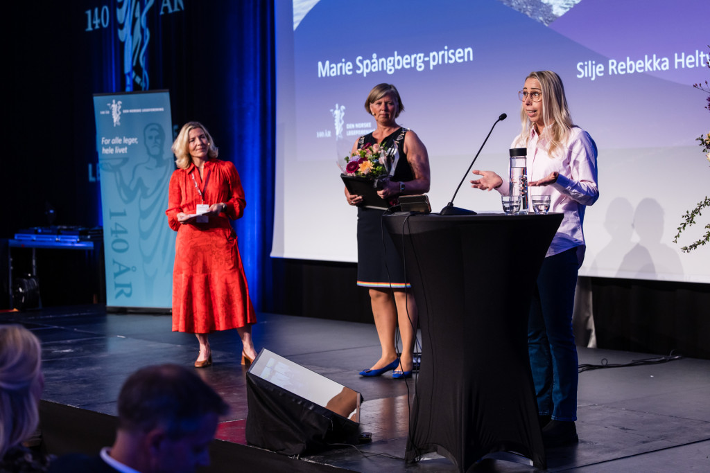 PRISVINNERE: Silje Rebekka Heltveit-Olsen ved Universitetet i Oslo var en av prisvinnerne under Landsstyrem&oslash;tet 2026. Hun&hellip;